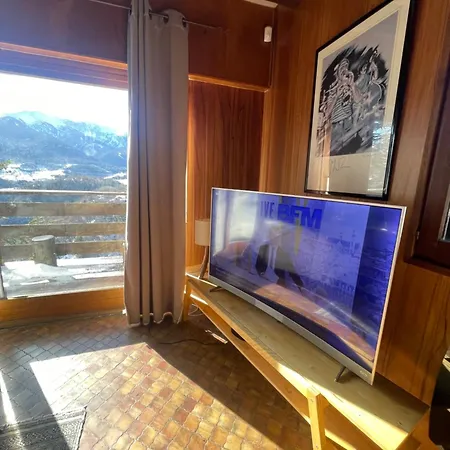 Family With A View